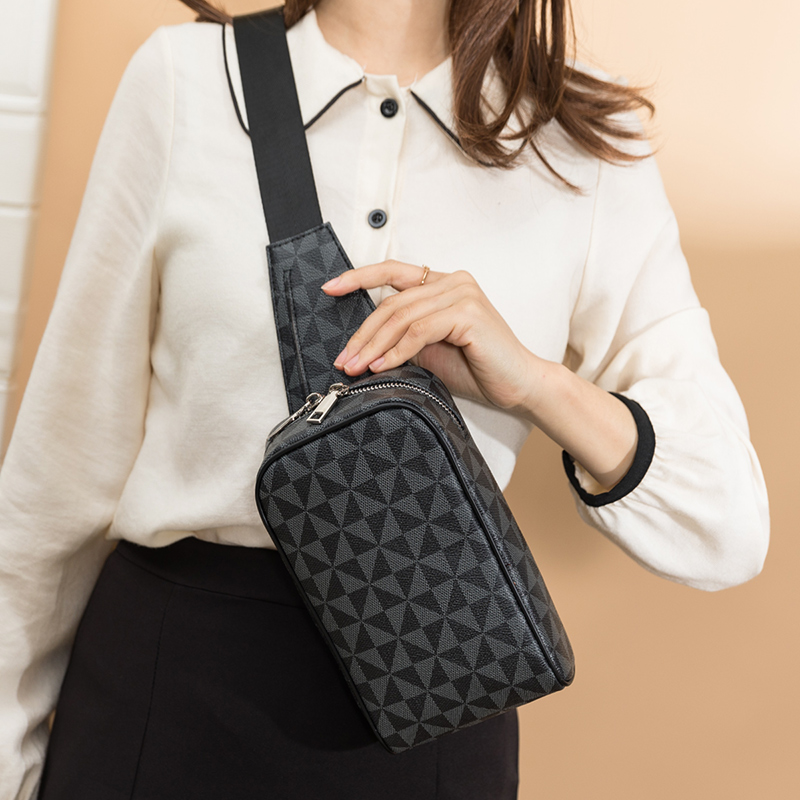 Luxury Fashion Chest Bags for  - Luxury Bags For Men ulasan dan harga
