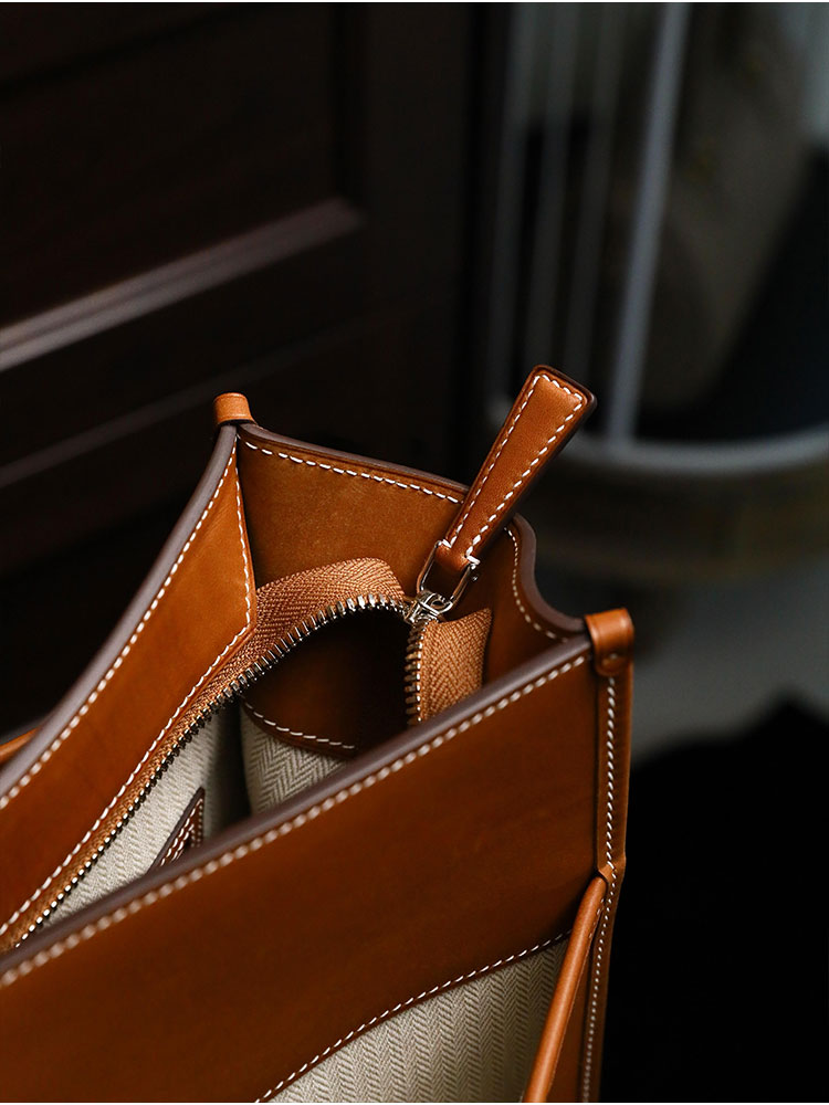 Brown Large Capacity Tote Bag  - Luxury Bags 2026 ulasan dan harga